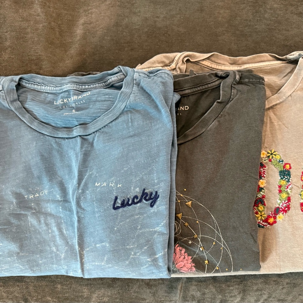 Lucky Brand Women’s Graphic T-Shirts - Size S